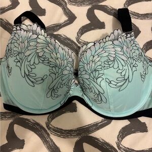 Paramour by Felina bra 34 DDD